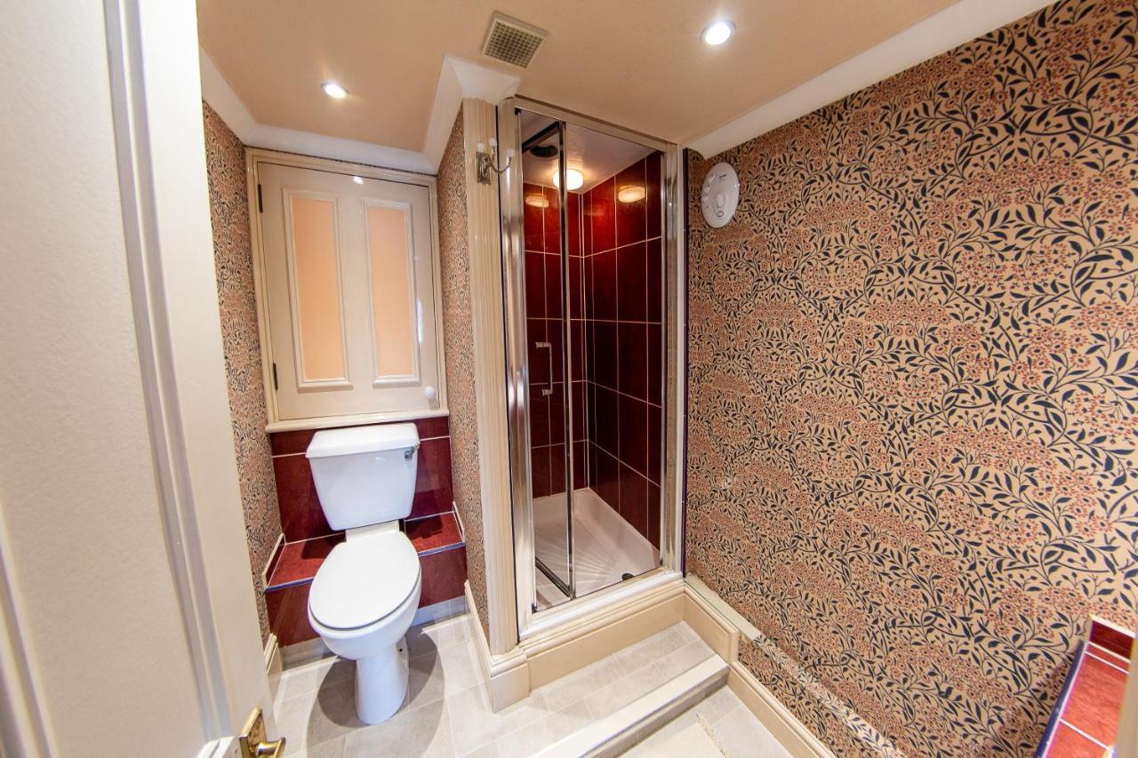 ניופורט 3, The Dolphin, 49 Quay Street - Stunning Apartment - Quintessential - Quay Views - Sleeps 2-4 People מראה חיצוני תמונה